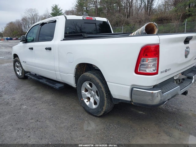 2023 RAM 1500 1C6SRFMT6PN535764 Photo 2