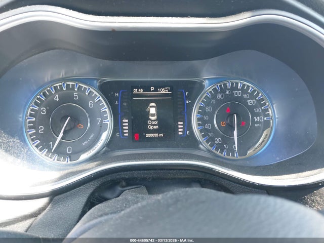 Продажа на аукционе авто 2015 Chrysler 200 Limited, vin: 1C3CCCAB3FN595710, номер лота: 44605742