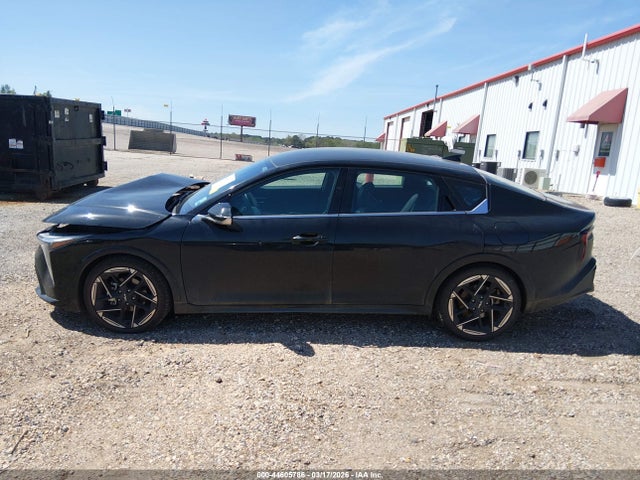 44605786 :رقم المزاد ، 3KPFW4DE8SE139387 vin ، 2025 Kia K4 Gt-line مزاد بيع
