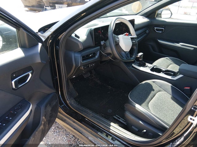 44605786 :رقم المزاد ، 3KPFW4DE8SE139387 vin ، 2025 Kia K4 Gt-line مزاد بيع