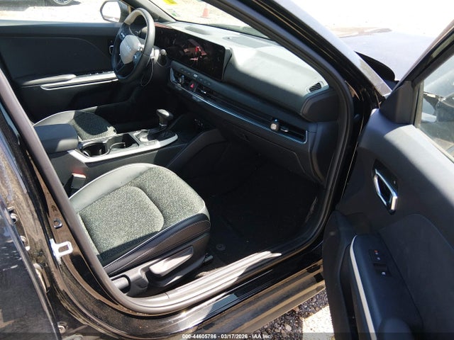 44605786 :رقم المزاد ، 3KPFW4DE8SE139387 vin ، 2025 Kia K4 Gt-line مزاد بيع