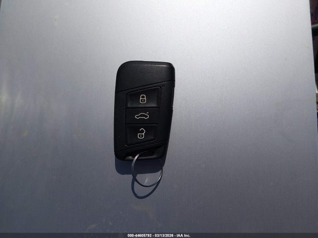 44605792 :رقم المزاد ، 1V2KR2CA8JC530570 vin ، 2018 Volkswagen Atlas 3.6l V6 Se مزاد بيع