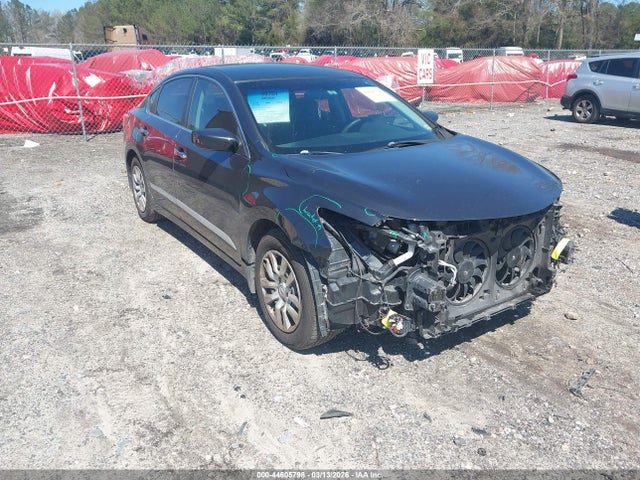 Nissan Altima 2.5 S 2015 1N4AL3AP3FC122387 main image