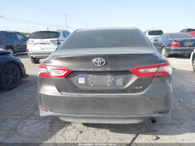 4T1B11HK0JU051960 Toyota CAMRY LE