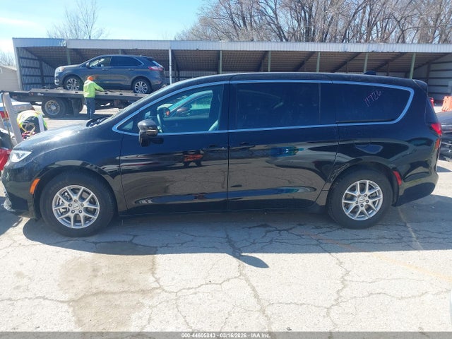 Продаж на аукціоні авто 2025 Chrysler Pacifica Select, vin: 2C4RC1BG6SR507492, номер лоту: 44605843