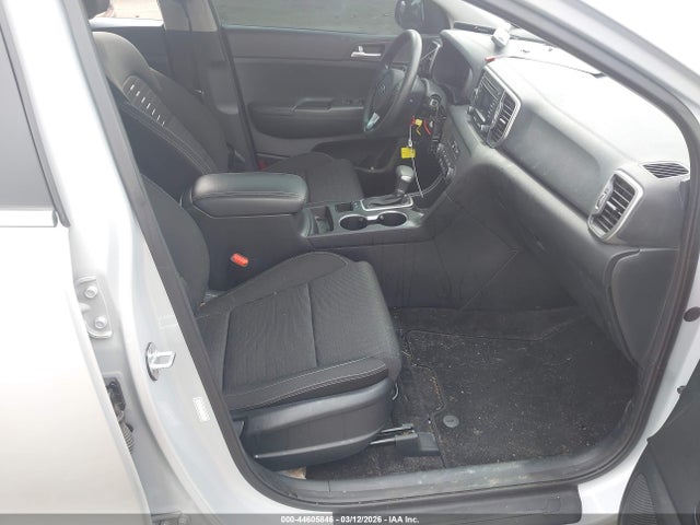2018 KIA SPORTAGE KNDPM3AC2J7360974 Photo 4