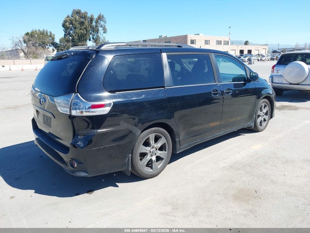 2017 TOYOTA SIENNA 5TDXZ3DC2HS791750 Photo 3