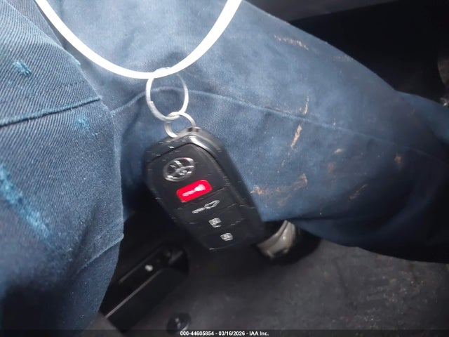 2026 TOYOTA COROLLA HYBRID JTDBDMHE6T3030210 Photo 10