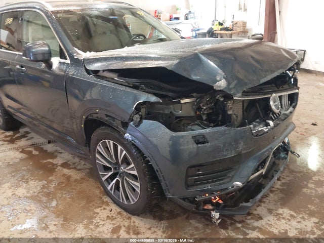 YV4A22PK7M1690005 Volvo Xc90 T6 Momentum 7 Passenger