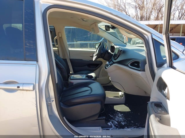 Auction sale of the 2024 Chrysler Pacifica Touring L, vin: 2C4RC1BG3RR173223, lot number: 44605915