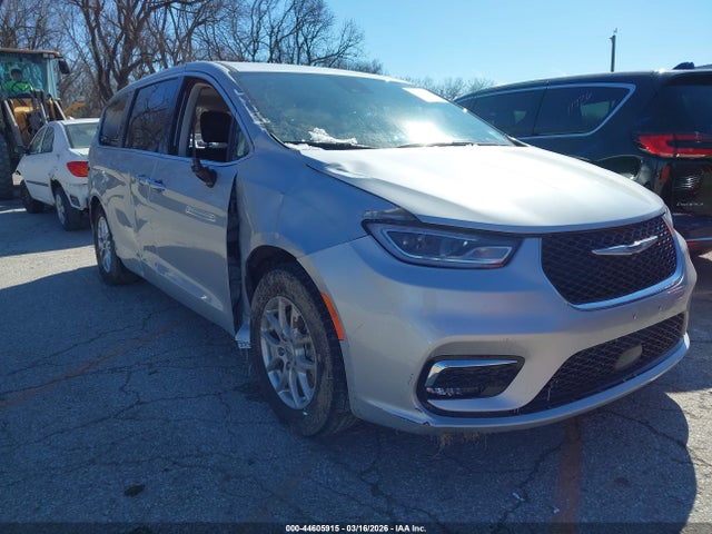 Auction sale of the 2024 Chrysler Pacifica Touring L, vin: 2C4RC1BG3RR173223, lot number: 44605915