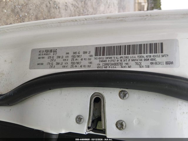 1C6RR6FGXHS835793 RAM 1500 Tradesman 4x2 6&#039;4 Box