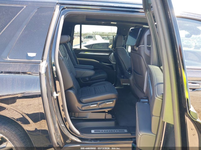 44605958 :رقم المزاد ، 1GYS9SR9XSR411572 vin ، 2025 Cadillac Escalade Esv V-series مزاد بيع