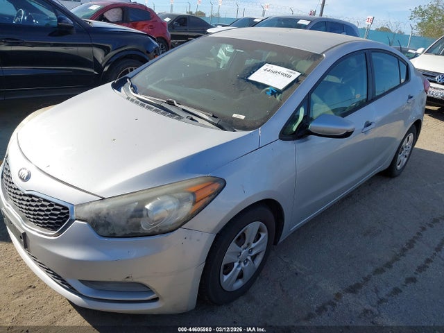 KIA FORTE LX 2015 KNAFK4A63F5395119 Image 2