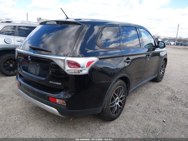 2015 MITSUBISHI OUTLANDER JA4AD3A36FZ009075 Photo 3