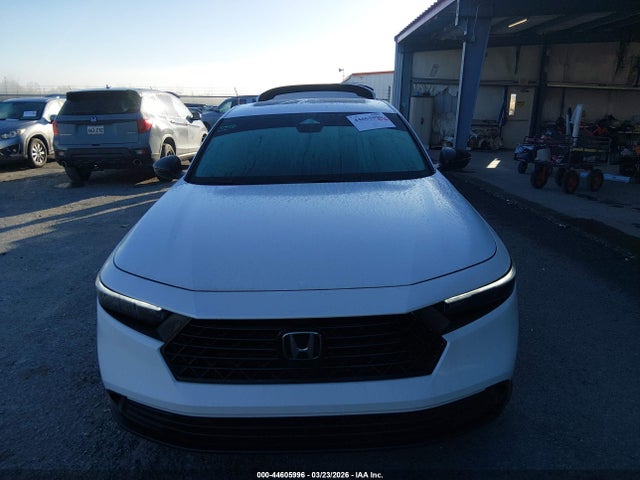 44605996 :رقم المزاد ، 1HGCY2F57PA054633 vin ، 2023 Honda Accord Hybrid Sport مزاد بيع