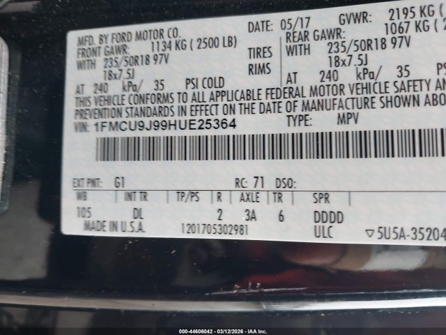 1FMCU9J99HUE25364 Ford Escape Titanium