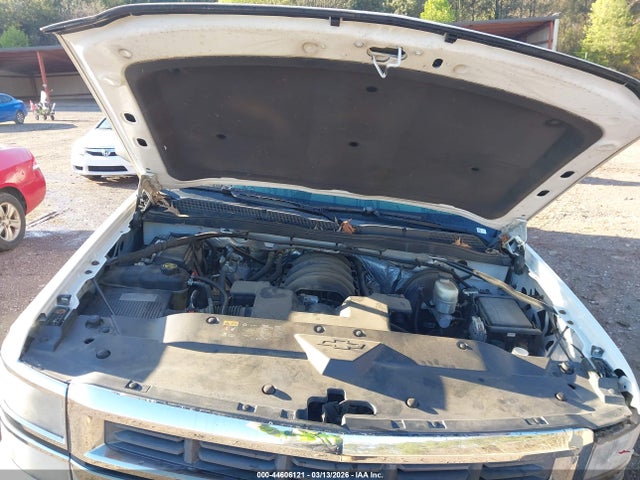 44606121 :رقم المزاد ، 1GCRCREC0FZ305086 vin ، 2015 Chevrolet Silverado 1500 2lt مزاد بيع