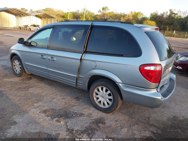 2003 CHRYSLER TOWN & COUNTRY 2C4GP54L93R261570 Photo 2