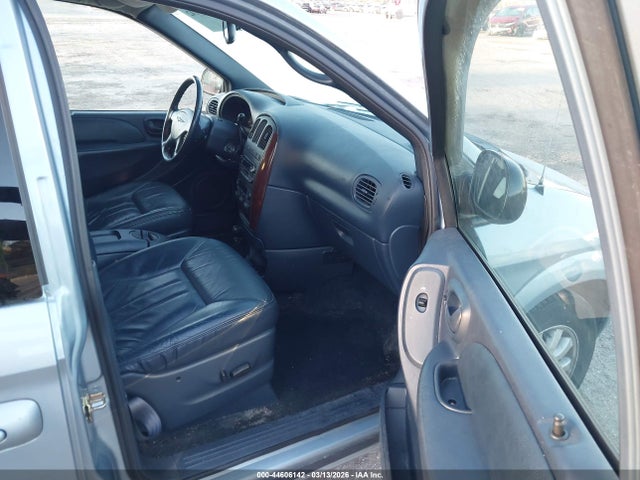 2003 CHRYSLER TOWN & COUNTRY 2C4GP54L93R261570 Photo 4