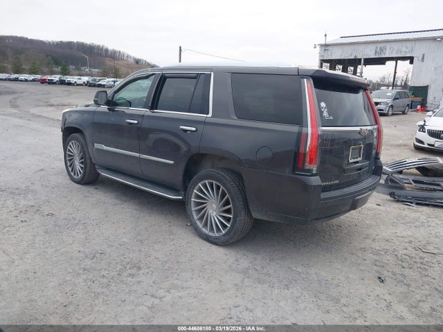 2015 CADILLAC ESCALADE 1GYS4MKJXFR741054 Photo 2