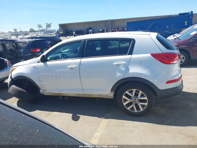 Auction sale of the 2015 Kia Sportage Lx, vin: KNDPBCAC9F7793902, lot number: 44606191