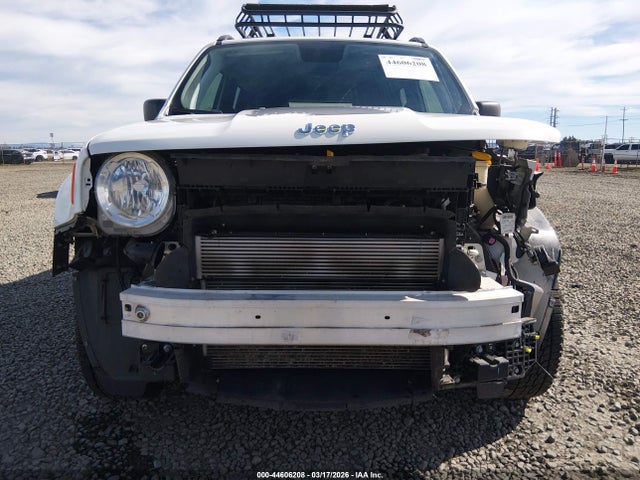 ZACCJBAB8JPH07882 Jeep Renegade Sport 4x4