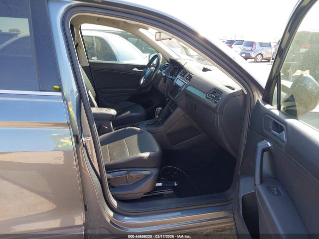 Aukcja sprzedaży 2019 Volkswagen Tiguan 2.0t Se/2.0t Sel/2.0t Sel R-line/2.0t Sel R-line Black, vin: 3VV3B7AX0KM155161, numer aukcji: 44606225