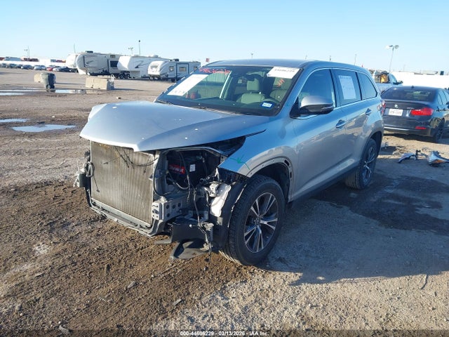 2019 TOYOTA HIGHLANDER 5TDZZRFH2KS329426 Photo 1