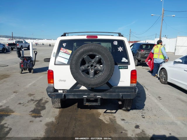 Продажа на аукционе авто 1999 Jeep Cherokee Classic/sport, vin: 1J4FT68S6XL674845, номер лота: 44606231