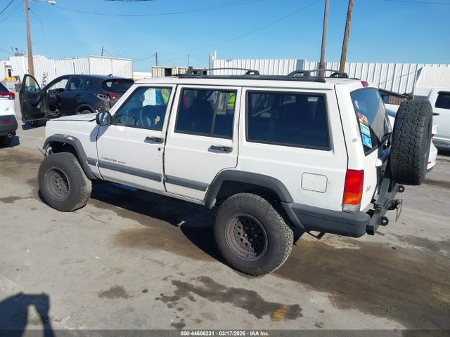 Продажа на аукционе авто 1999 Jeep Cherokee Classic/sport, vin: 1J4FT68S6XL674845, номер лота: 44606231