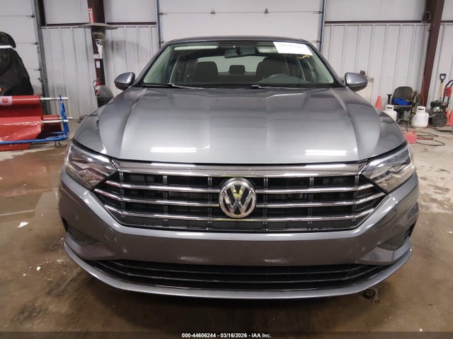 3VWN57BU4KM195517 Volkswagen Jetta 1.4t S