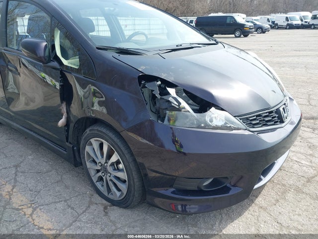 2013 Honda Fit Sport მანქანა იყიდება აუქციონზე, vin: JHMGE8H51DC068356, აუქციონის ნომერი: 44606266