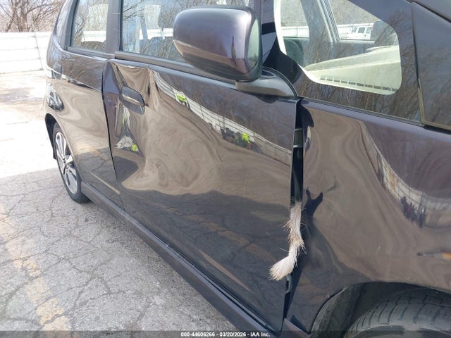 2013 Honda Fit Sport მანქანა იყიდება აუქციონზე, vin: JHMGE8H51DC068356, აუქციონის ნომერი: 44606266