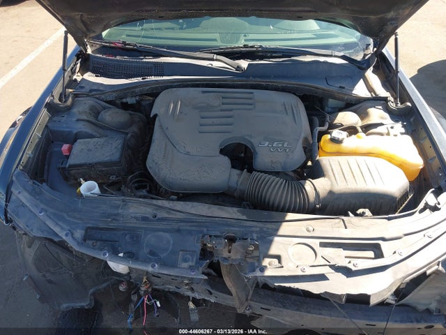 2015 CHRYSLER 300 2C3CCAAG9FH786895 Photo 9