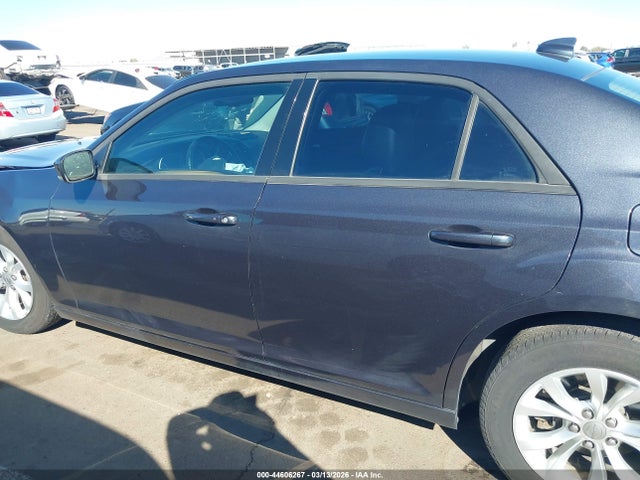 Продаж на аукціоні авто 2015 Chrysler 300 Limited, vin: 2C3CCAAG9FH786895, номер лоту: 44606267
