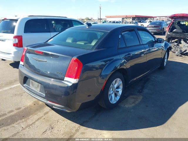 2015 CHRYSLER 300 2C3CCAAG9FH786895 Photo 3
