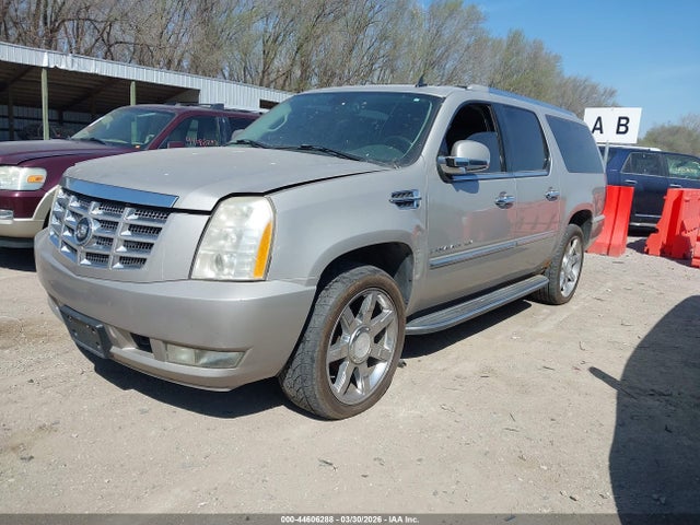 2007 CADILLAC ESCALADE ESV 1GYFK668X7R260393 Photo 1