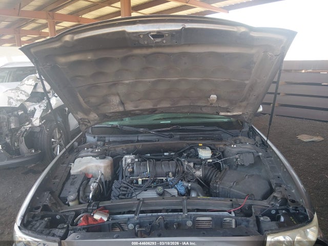 44606293 :رقم المزاد ، 1G4HP54K42U284702 vin ، 2002 Buick Lesabre Custom مزاد بيع