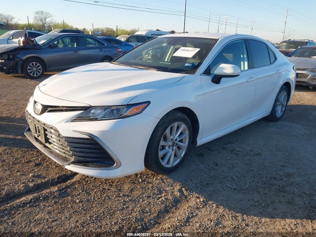 4T1C11AK5MU408794 Toyota CAMRY LE