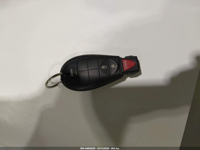 1C4PJLCB9FW747242 Jeep Cherokee Latitude