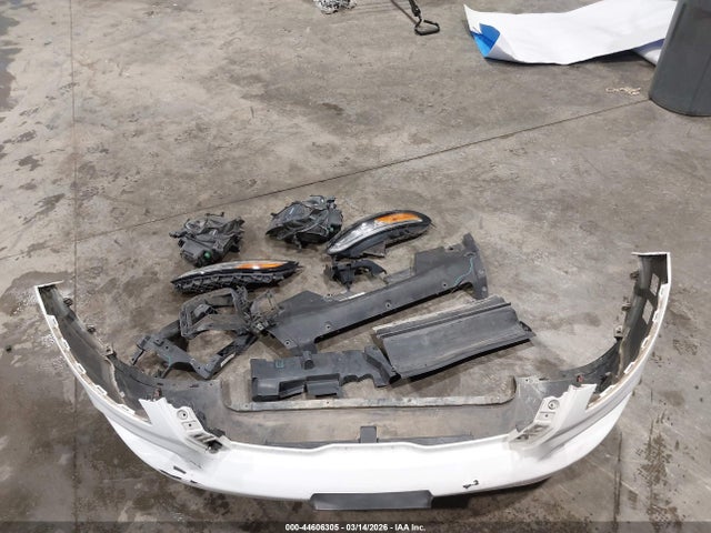 1C4PJLCB9FW747242 Jeep Cherokee Latitude