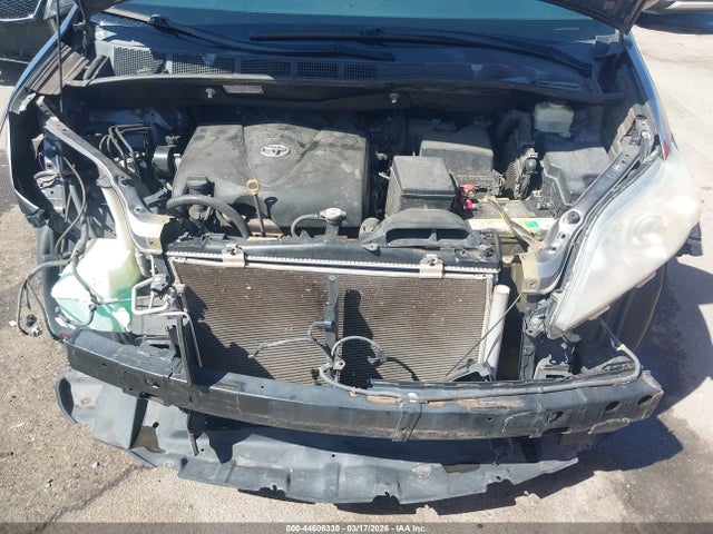 Toyota Sienna Le 7 Passenger 2017 5TDKZ3DC8HS874772 Image 10
