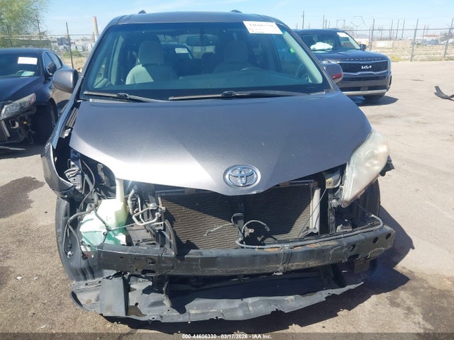 Toyota Sienna Le 7 Passenger 2017 5TDKZ3DC8HS874772 Image 6