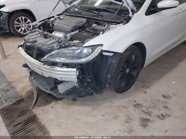 Продажа на аукционе авто 2015 Chrysler 200 S, vin: 1C3CCCBB4FN665343, номер лота: 44606332