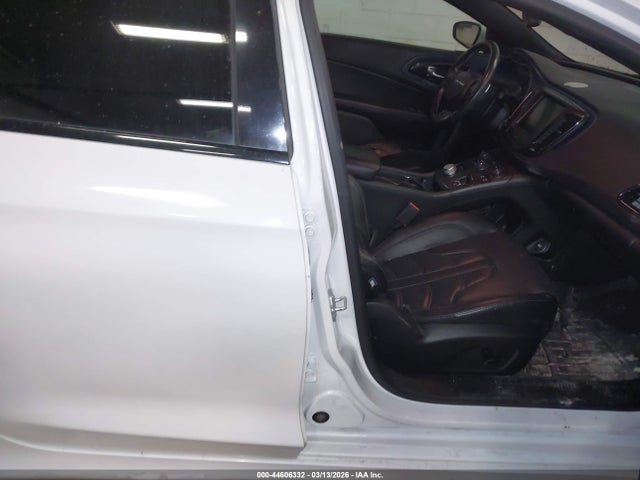 Продажа на аукционе авто 2015 Chrysler 200 S, vin: 1C3CCCBB4FN665343, номер лота: 44606332