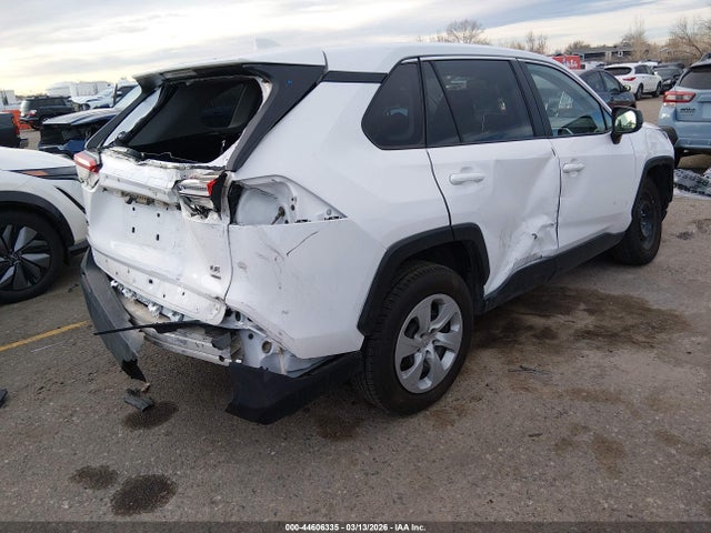 2T3F1RFV8RC446874 Toyota RAV4 LE