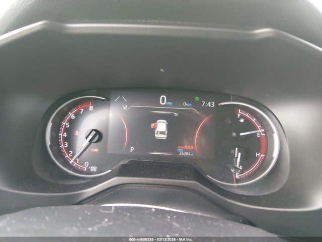 2T3F1RFV8RC446874 Toyota RAV4 LE