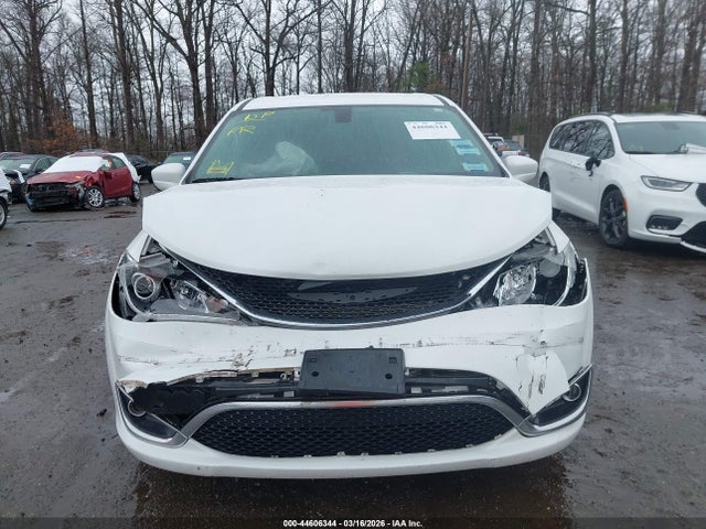 Продаж на аукціоні авто 2020 Chrysler Pacifica Touring, vin: 2C4RC1FG8LR266899, номер лоту: 44606344