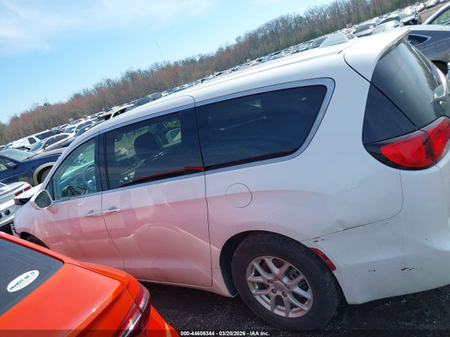 Продаж на аукціоні авто 2020 Chrysler Pacifica Touring, vin: 2C4RC1FG8LR266899, номер лоту: 44606344